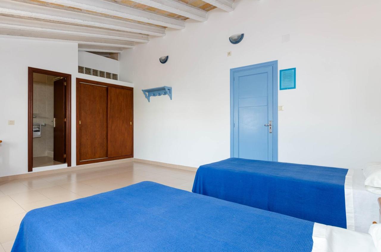 Hostal Marina *